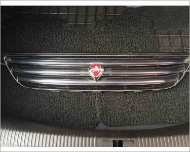 https://www.mycarforum.com/uploads/sgcarstore/data/1/Altezza grill for IS200_1.jpg